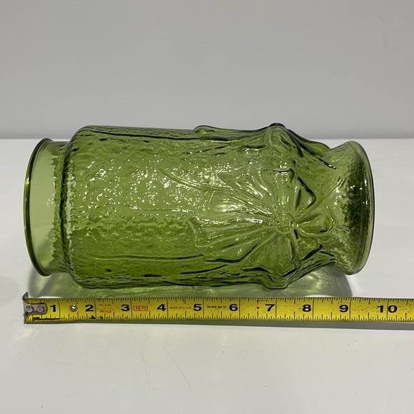 Vintage Avocado Green Anchor Hocking Spring Rain Flower Glass Tall Canister - Picture 12 of 15
